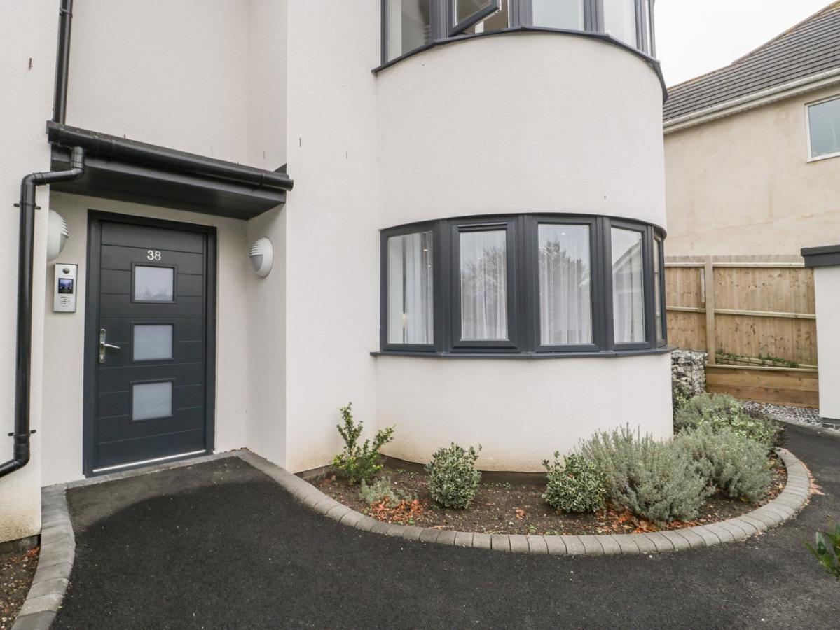Flat 2, 38 Preston Road Apartman Weymouth Kültér fotó