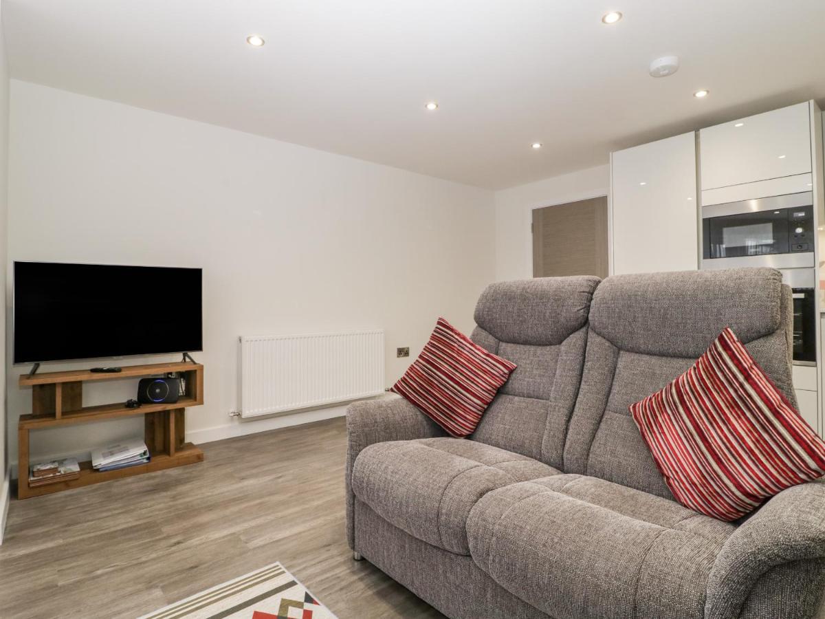 Flat 2, 38 Preston Road Apartman Weymouth Kültér fotó