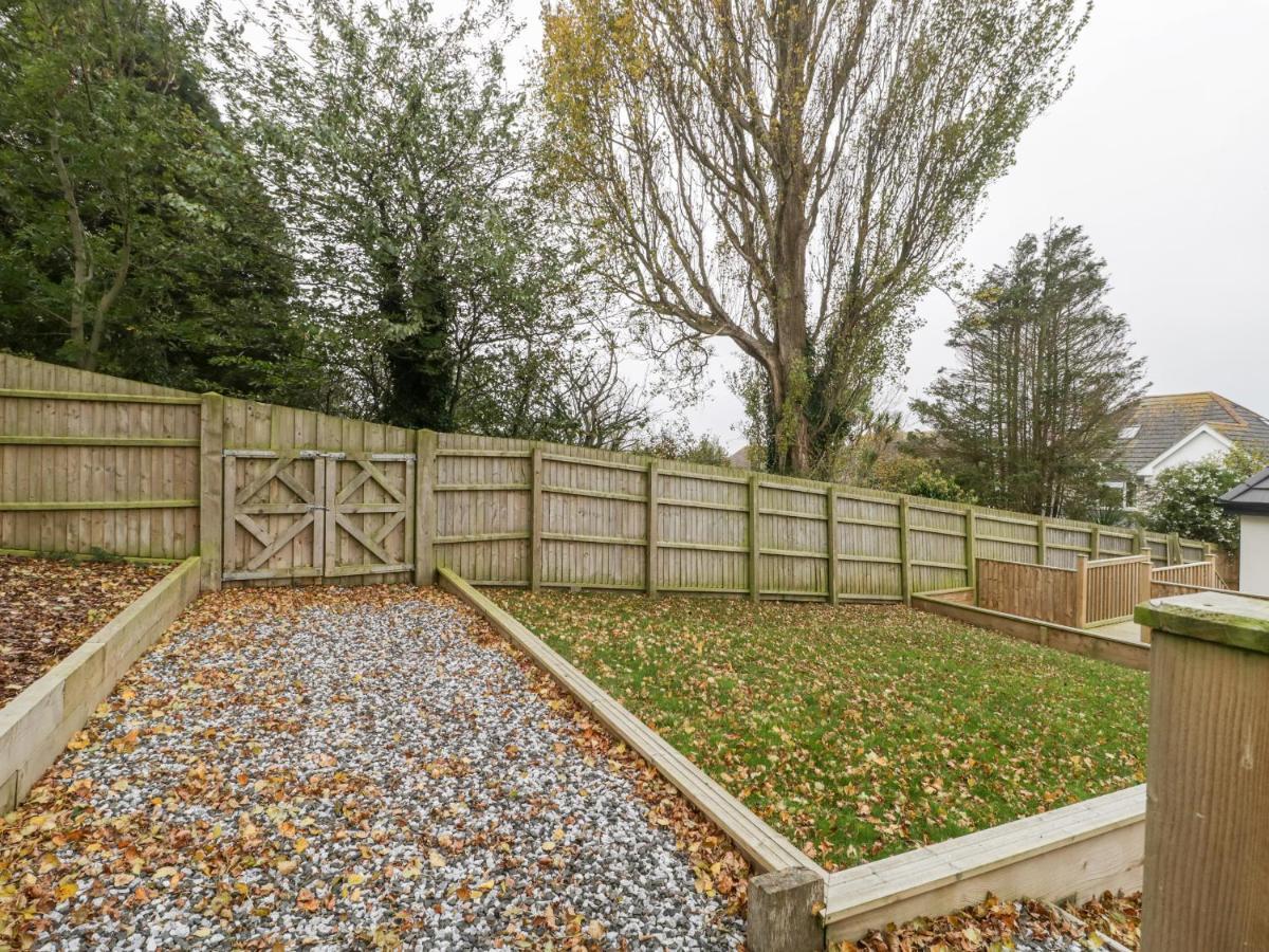 Flat 2, 38 Preston Road Apartman Weymouth Kültér fotó