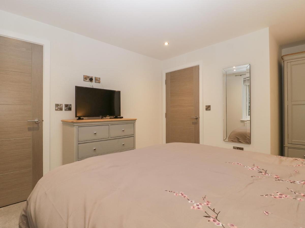 Flat 2, 38 Preston Road Apartman Weymouth Kültér fotó